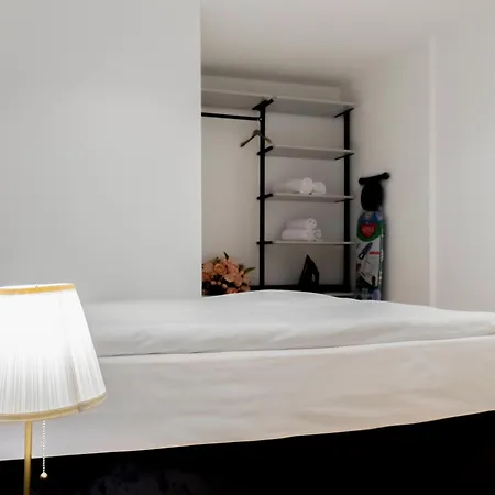 Magesa Homes アパートホテル